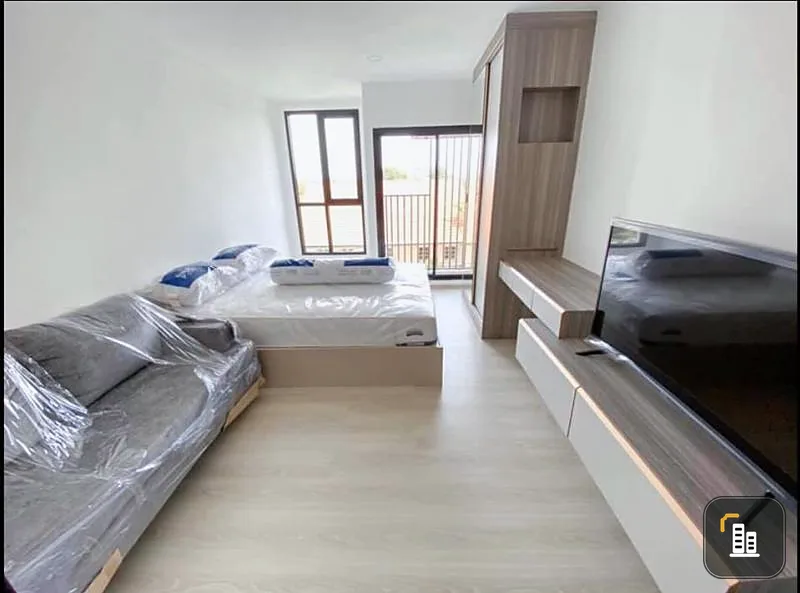 For rent kensington phaholyothin 63 brand new room never been in Ready to decorate quickly