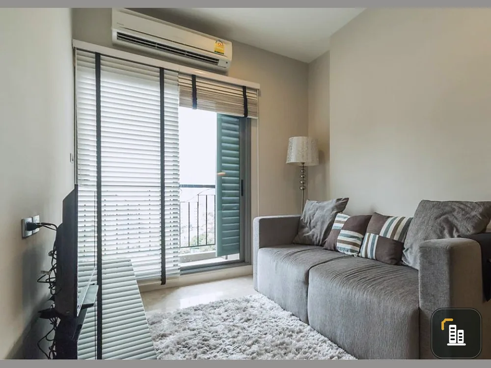 Selling The Crest Sukhumvit 34, next to BTS Thonglor, good location, convenient transportation, don't wait.