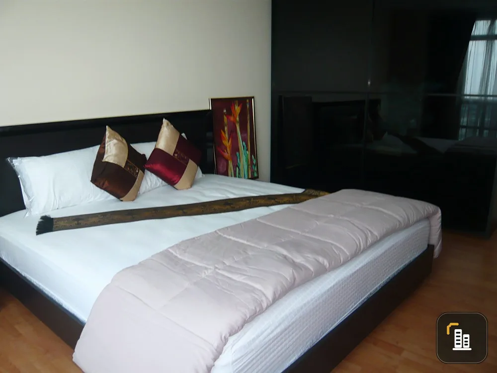 For rent!! Condo Lumpini Ville Ramkhamhaeng 44, 20th floor, Building A, city view room, very beautiful, don't miss it!!