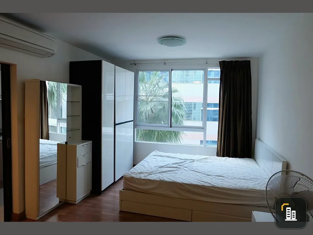 Sale Ivy Ratchada Condominium, studio room, separate kitchen, fully furnished. Electrical appliances are ready. Book now.