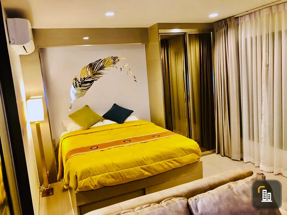 Sale/Rent Condo Life Asoke-Rama 9, beautiful decoration, fully furnished. You can carry your bag in.