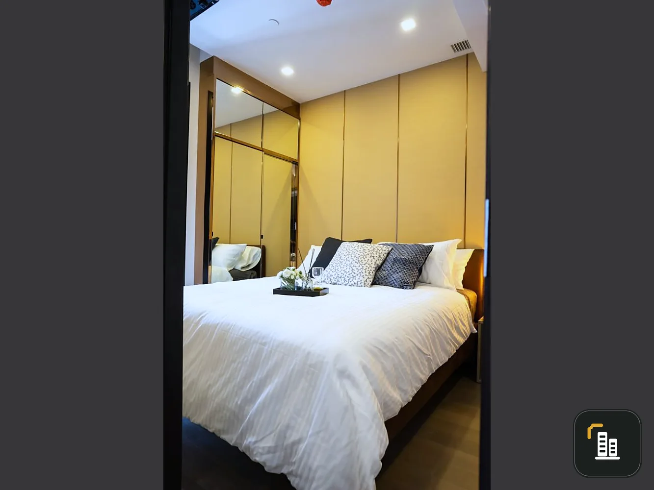 It has arrived. Condo for rent at Ashton Asoke, very beautiful room, full furniture, chic city view. Ready to move in