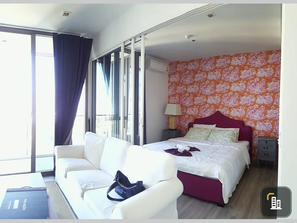Condo for rent at Baan Plai Haad, Pattaya, sea view, view of the Sanctuary of Truth. Built-in kitchen You can get in. Hurry up.