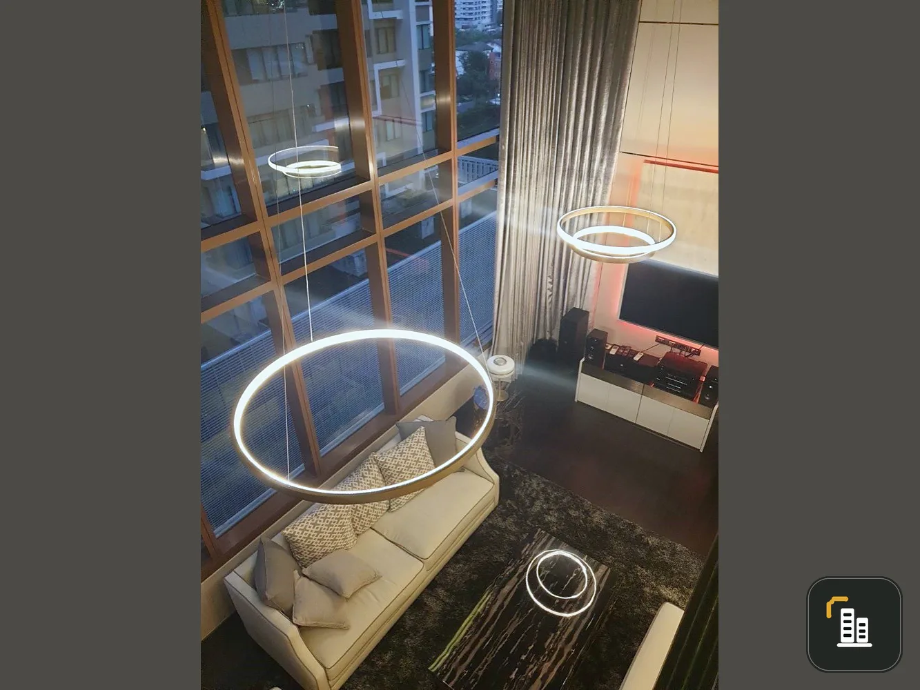 Selling The Emporio Place, luxury suite, good location, fully furnished, don't miss it.