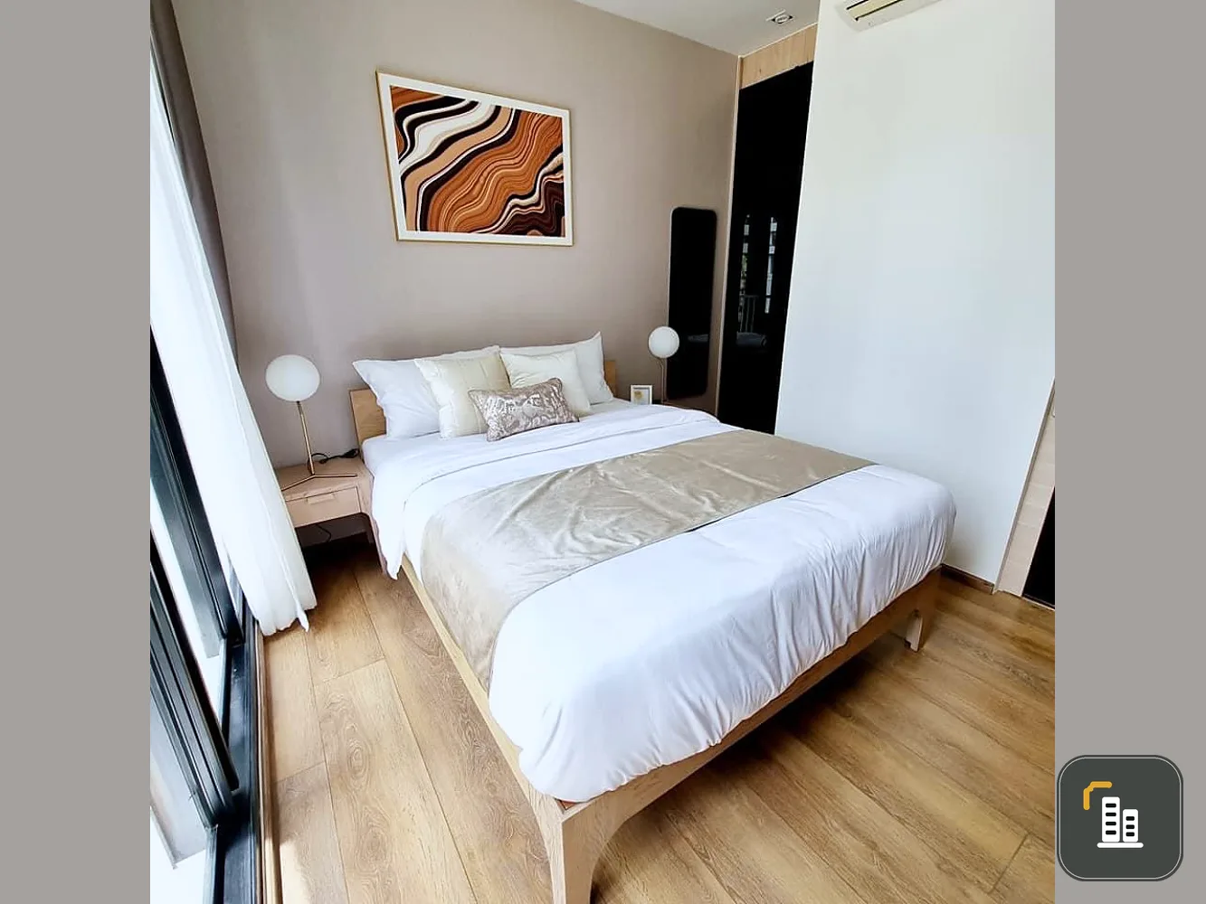 For rent, Park Origin Thonglor, very good location, fully furnished, ready to move in. Don't miss it.