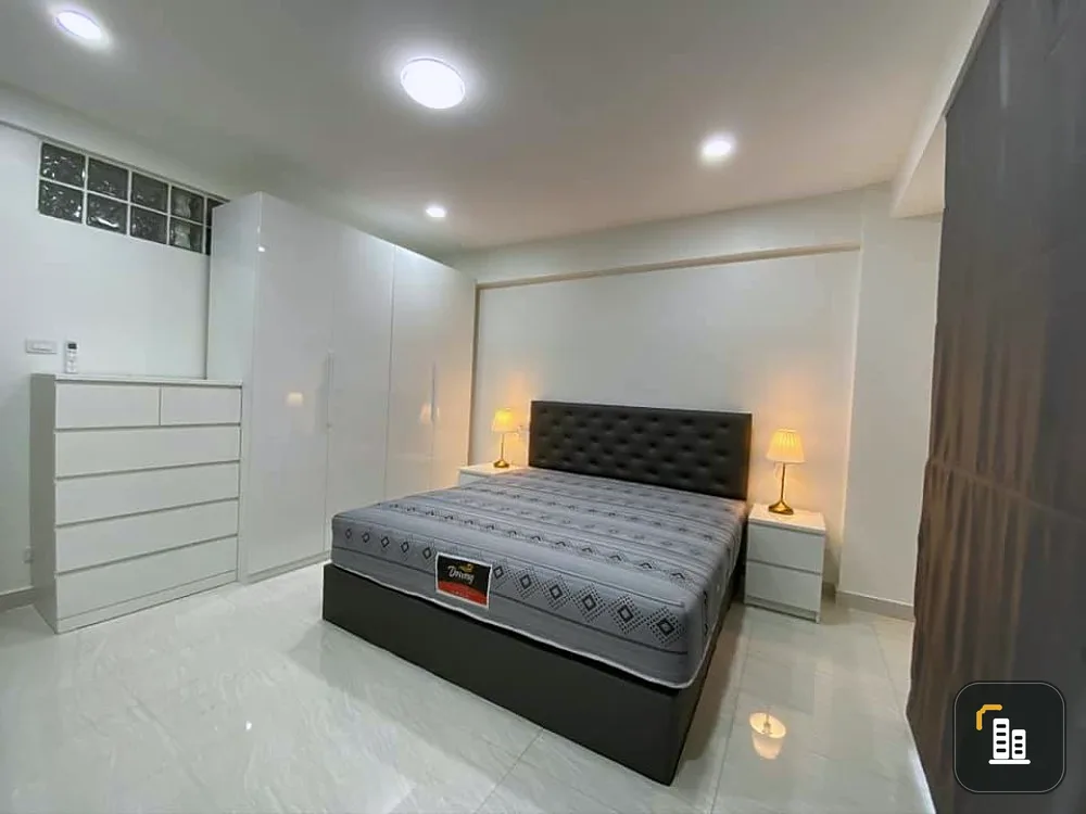 Sale Center Condotel Pattaya, very big room, nice to live in, fully furnished, can't miss it