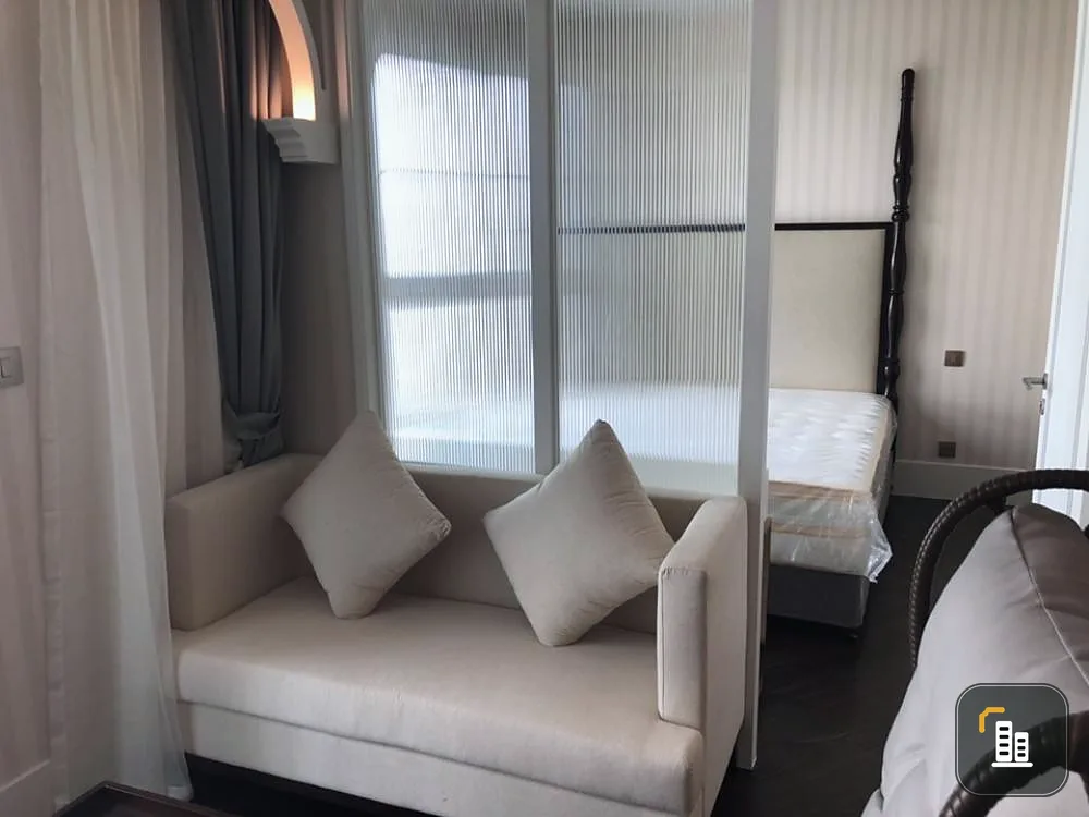 Down Payment Sale / Rent Grand Florida Beachfront Condo Resort Pattaya View Club House built-in furniture