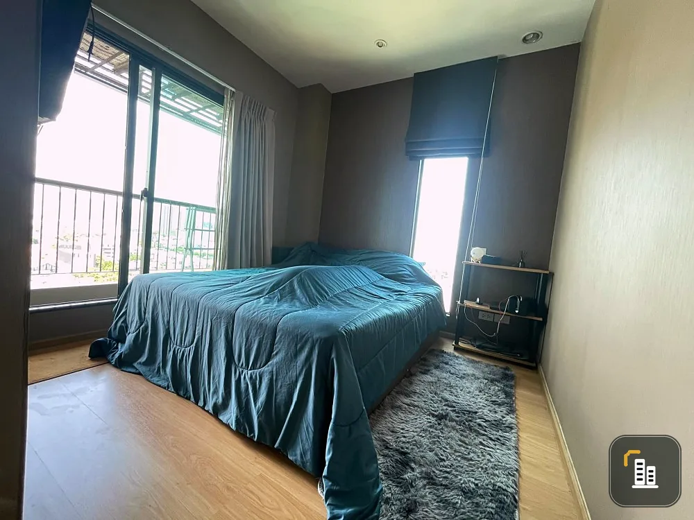 Condo for sale, Sense Phaholyothin, simple decorated room, looks very good, beautiful city view, carry a bag ready to move in, hurry to reserve