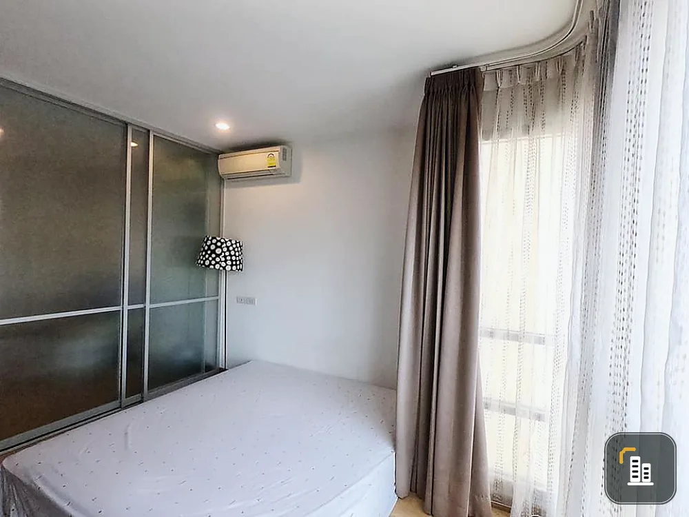 Condo for rent or sale, U-Delight @ Jatujak Station, ready to move in. have a beautiful pool view The south is not hot. Hurry up to reserve.