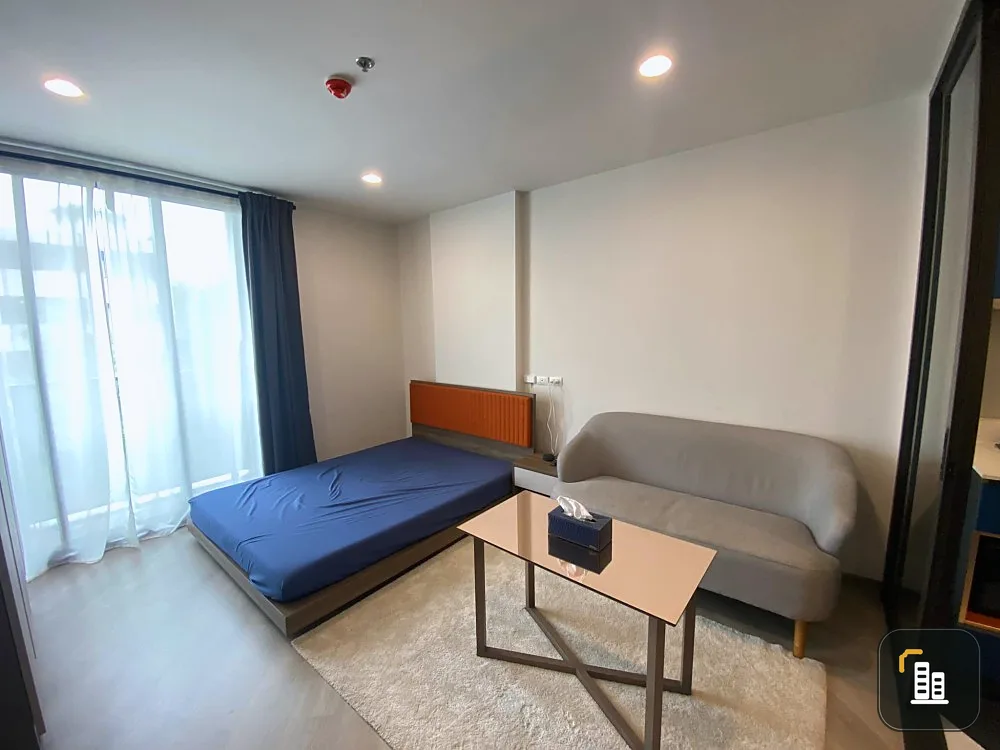 For sale, The Base Saphan Mai, 4th floor, fully furnished and electrical appliances. Book now, don't wait.