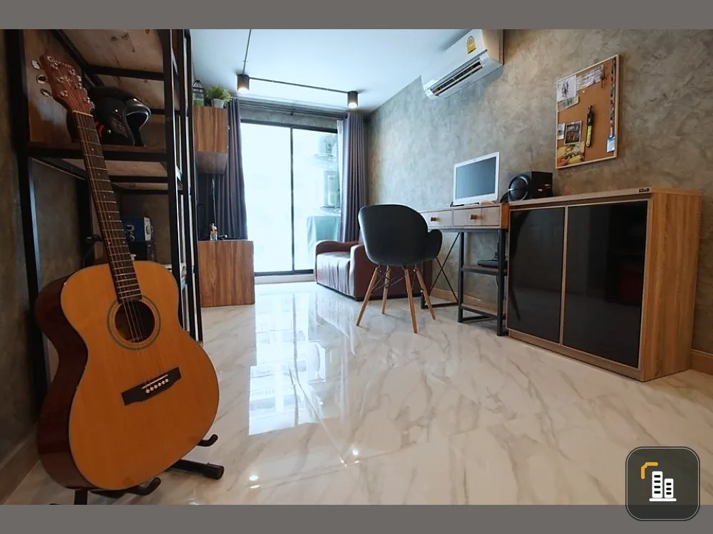 Sale Condo LIB LADPRAO 20 corner room, peaceful, private The room is spacious and comfortable. Loft style room decoration. Book now.