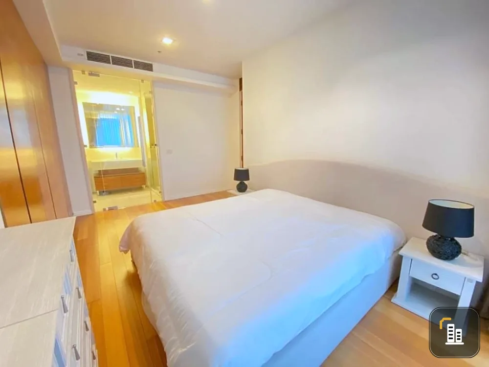 For rent, The river, fully furnished room, 44th floor, great view, plus convenient, complete, complete in one place. I can tell you that you shouldn't