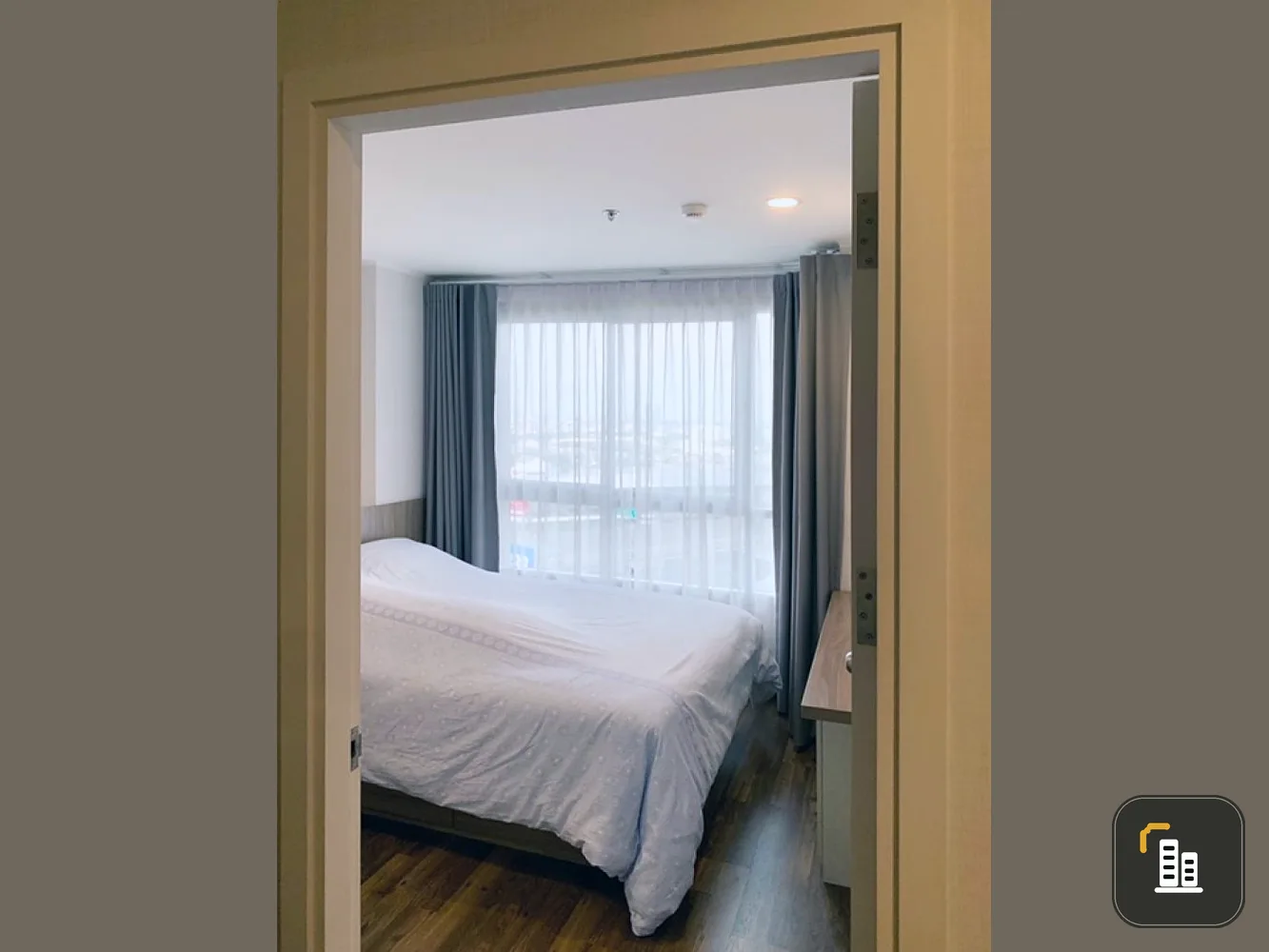 Selling U Delight Ratchavipha, 19th floor, Building B, North, fully furnished and electrical appliances. Book now.