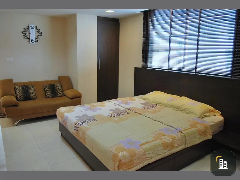 Condo for sale, Ratchada City 18, corner room, fully furnished, reasonable price, near the train, book now!!