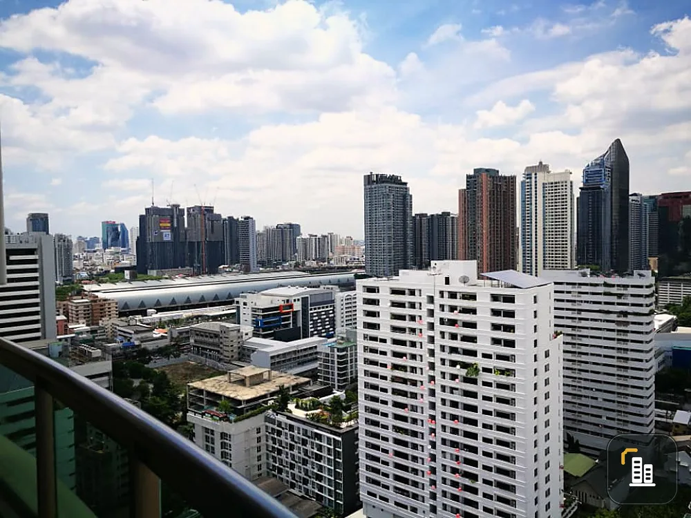 Sell Sukhumvit City Resort Sukhumvit 11, good location, convenient transportation, don't wait.