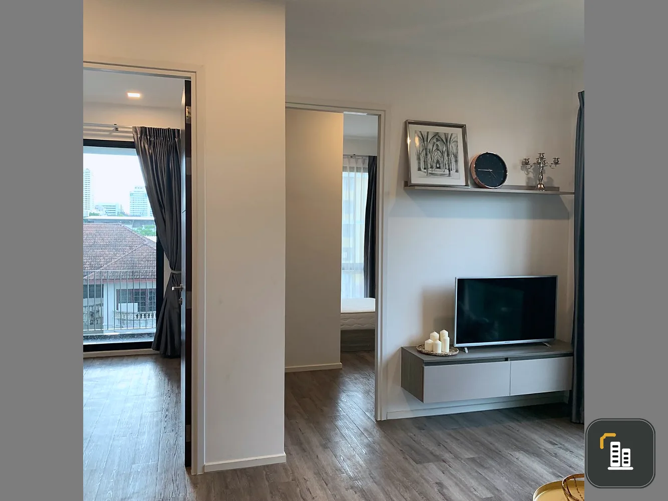 Urgent sale!! Brown Condo Ratchada 32, 4th floor, beautiful room, fully furnished, ready to move in, don't miss it!!