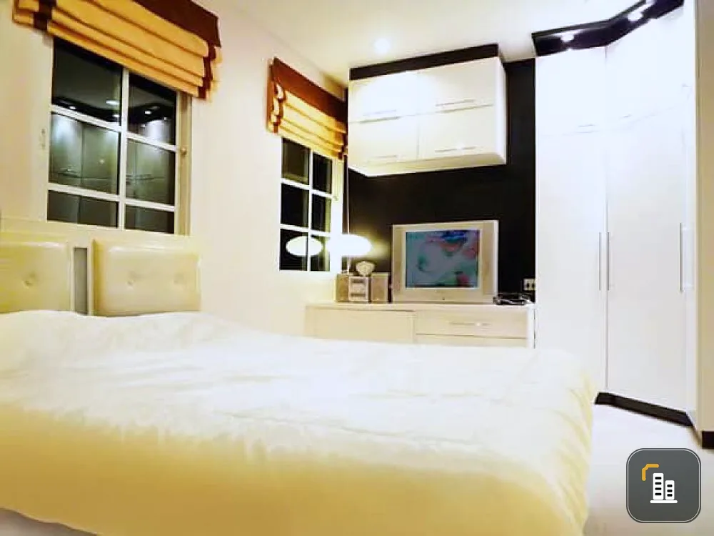 Condo for sale, Johnny Tower, corner room, southwest, fully furnished, near the train station, can move in