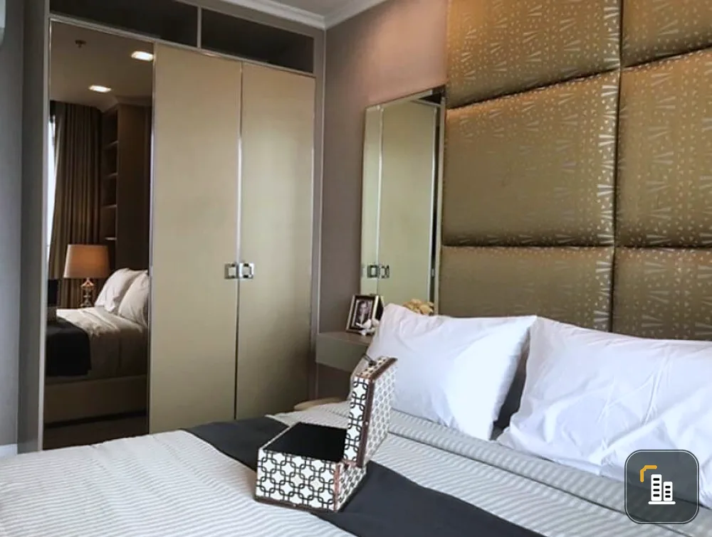 For rent, The Metropolis, corner room, beautiful decoration, complete furniture and electrical appliances, don't wait.