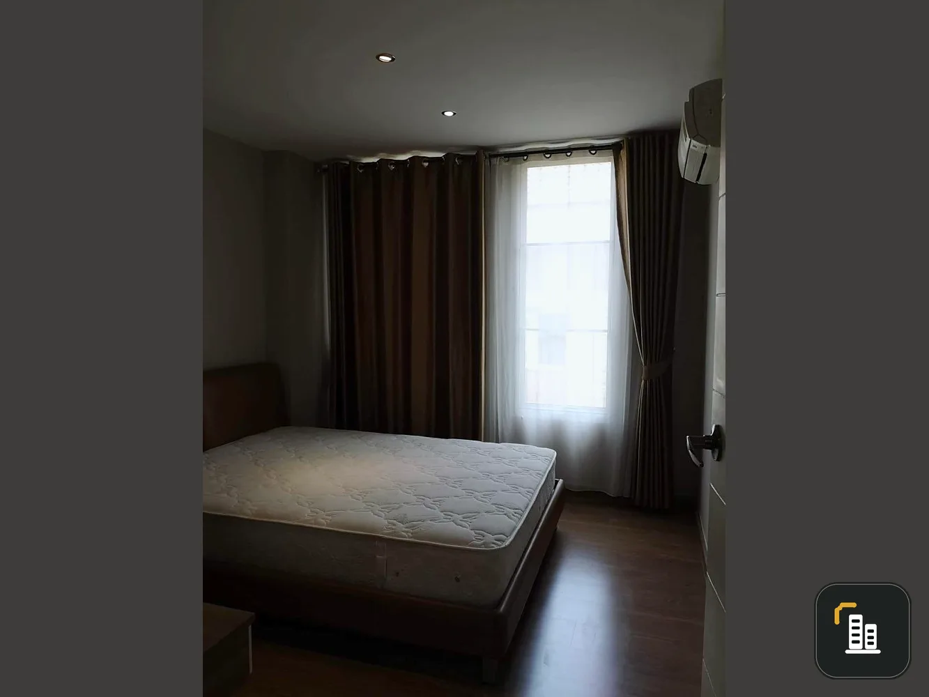 Condo for rent, Manhattan Park Residence, fully furnished, ready to move in, near BTS, good location, don't wait!!