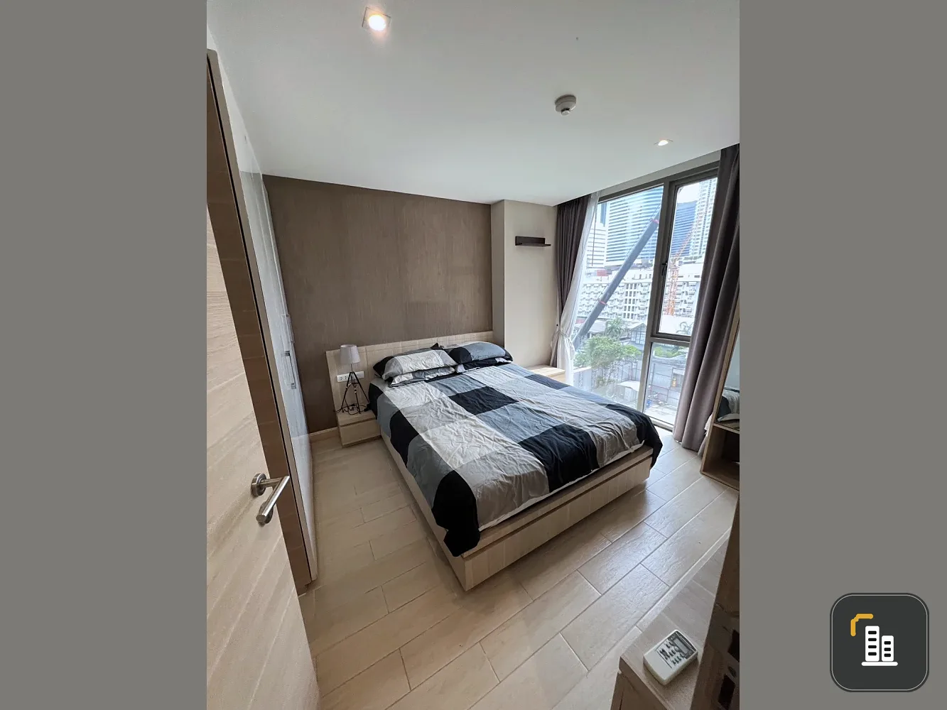 For rent!! Class Condo Silom, beautiful room, fully furnished, convenient transportation, near BTS Chong Nonsi, don't miss it!!
