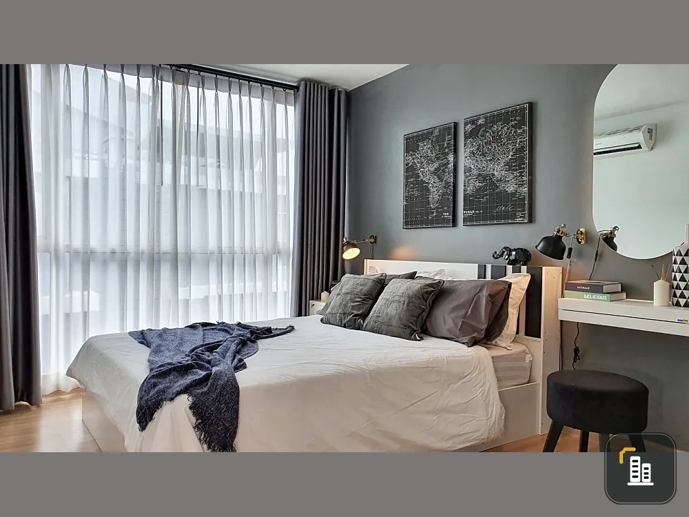 Urgent for sale, Chateau in Town Ratchada 19 condo, top floor, beautiful room decoration. All electrical appliances are finished here.