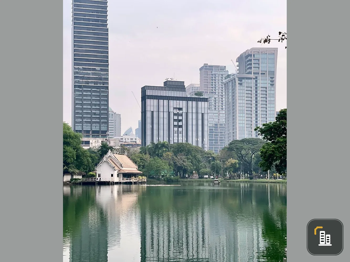 Condo for sale, Sindhorn Langsuan, 3 bedrooms, 4 bathrooms, 4th floor, in the heart of the city, convenient to travel, don't wait, book now!!