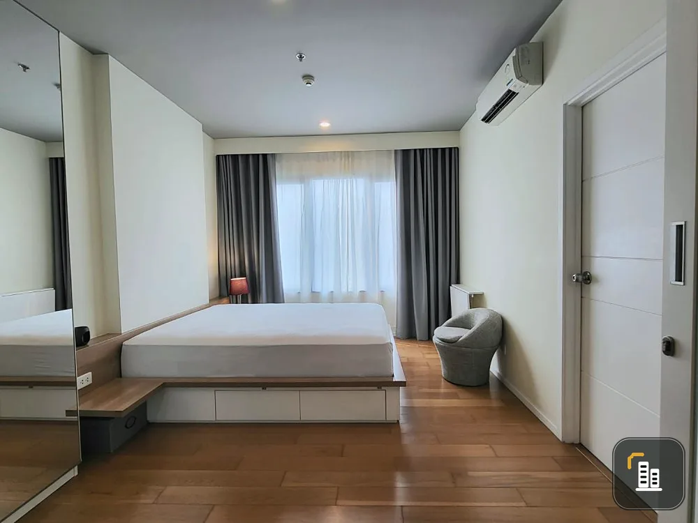 For rent Block 77 fully furnished. Ready to move in. Convenient transportation. Don't wait.