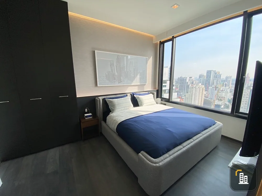 For rent, Edge by Sansiri, Sukhumvit 23, beautiful room, ready to move in. Don't miss it.