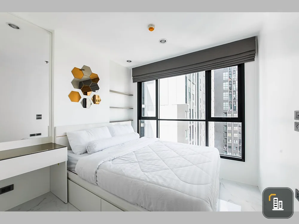 Condo for sale, THE BASE Rama 9 - Ramkhamhaeng, high floor, beautiful room decorated. Fully furnished, finish here.
