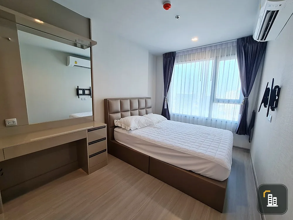 Condo for rent, Life Ladprao, high floor with luxurious sofa bed, cool built-in furniture throughout the room, book now