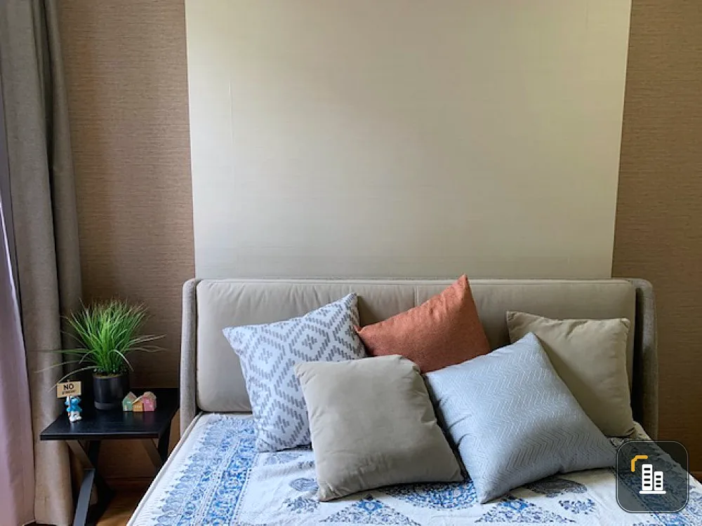 For rent!! Condo Klass Langsuan, 2nd floor, beautiful room, pool view, ready to move in, don't miss it!!