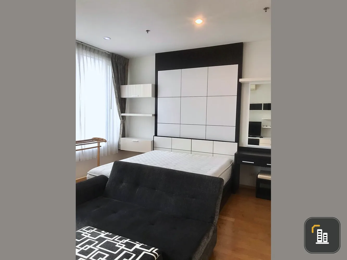 Urgent, rent, rent, Villa Ratchatewi condo, studio room, high floor, beautiful room decoration Fully furnished, book now
