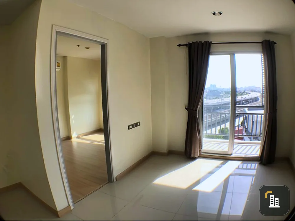 Condo for sale, Richpark @ Bangson Station, very new room, has a beautiful view, cool breeze Good price like this. Book now.