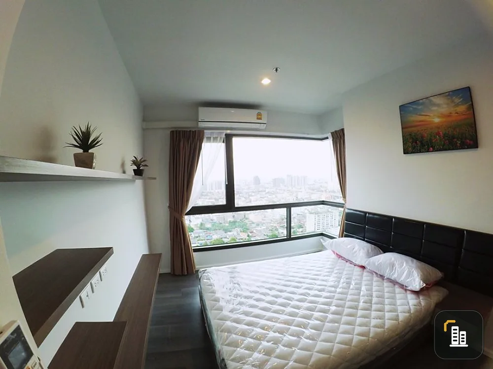 For Sale The Stage Taopoon Interchange. The room is very beautiful. Balcony facing north. Feng Shui is excellent. Book now.