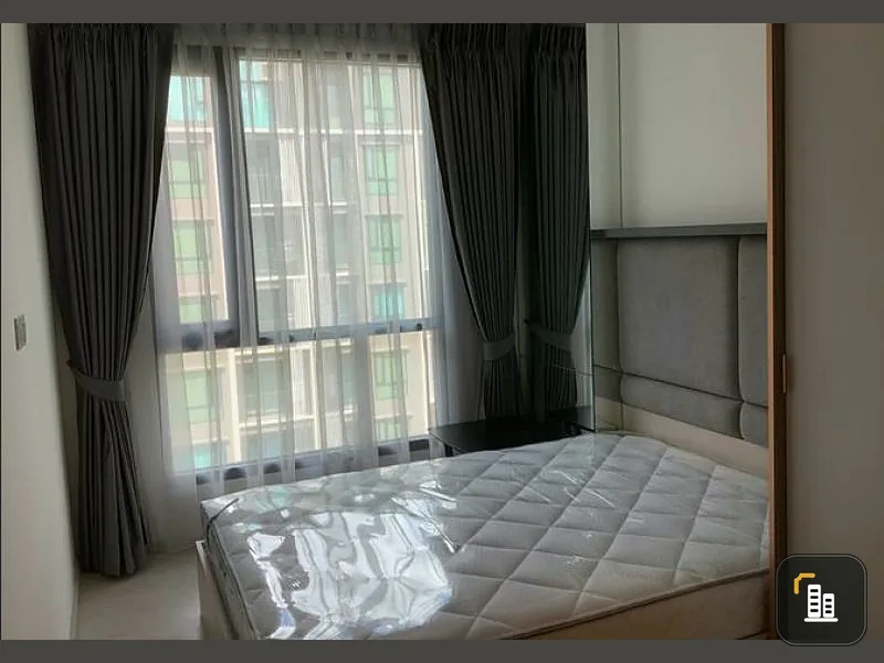 Good room, pool view has arrived. For rent, Knightsbridge Phaholyothin-Interchange. The furniture is flat, but the body is fine.