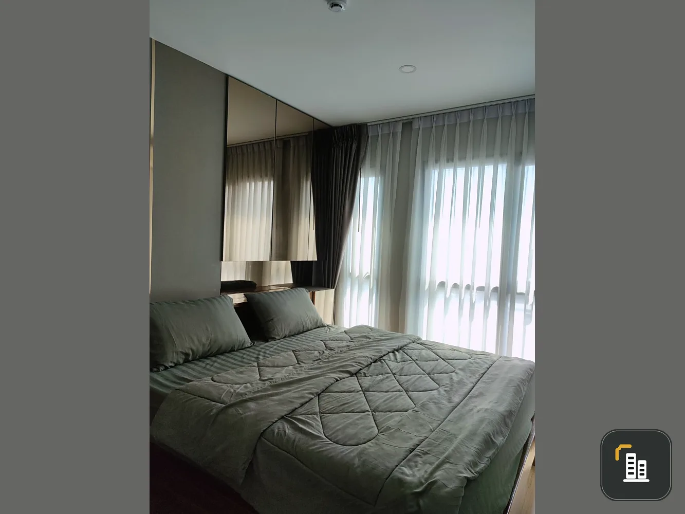 For rent Lumpini Suite Din Daeng-Ratchaprarop. The room is decorated very elegantly. Get a great view of the city All done in one room. Hurry up to re