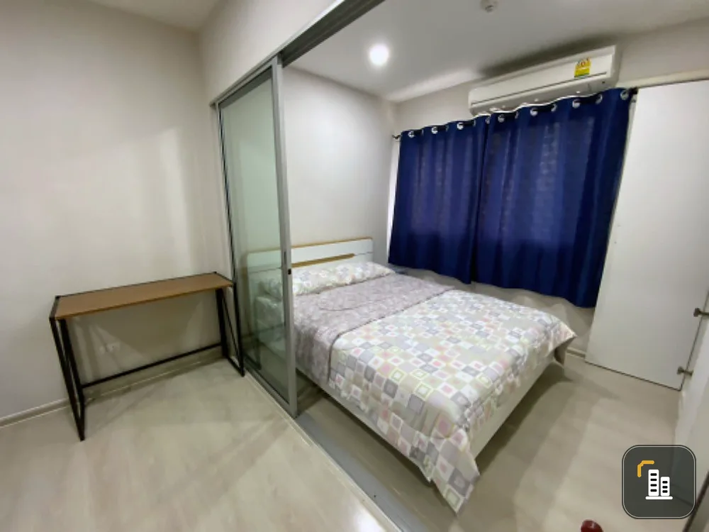 For rent, Plum Condo Park Rangsit, 3rd floor, large room, 26 sq.m., has a beautiful pool view. If interested, hurry to reserve before it's gone.