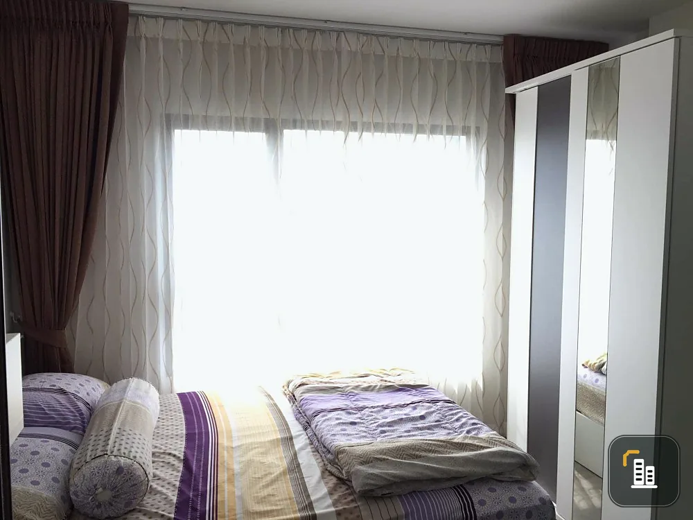 For rent/sale Aspire Sathorn-Taksin, ready to move in. Have a great view of the pool Fully furnished, electrical appliances, good price, hurry to rese