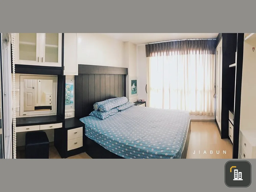 Sale Life @ BTS Tha Phra, big room, spacious Built-in in the whole room as well Get a beautiful view of the city. Hurry up to reserve. Don't miss it.