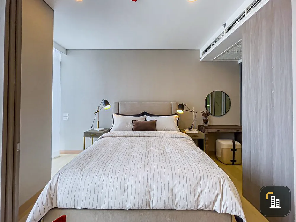 Condo for sale, Siamese Exclusive Queen, high floor, east, big room, beautiful room, fully furnished, ready to move in