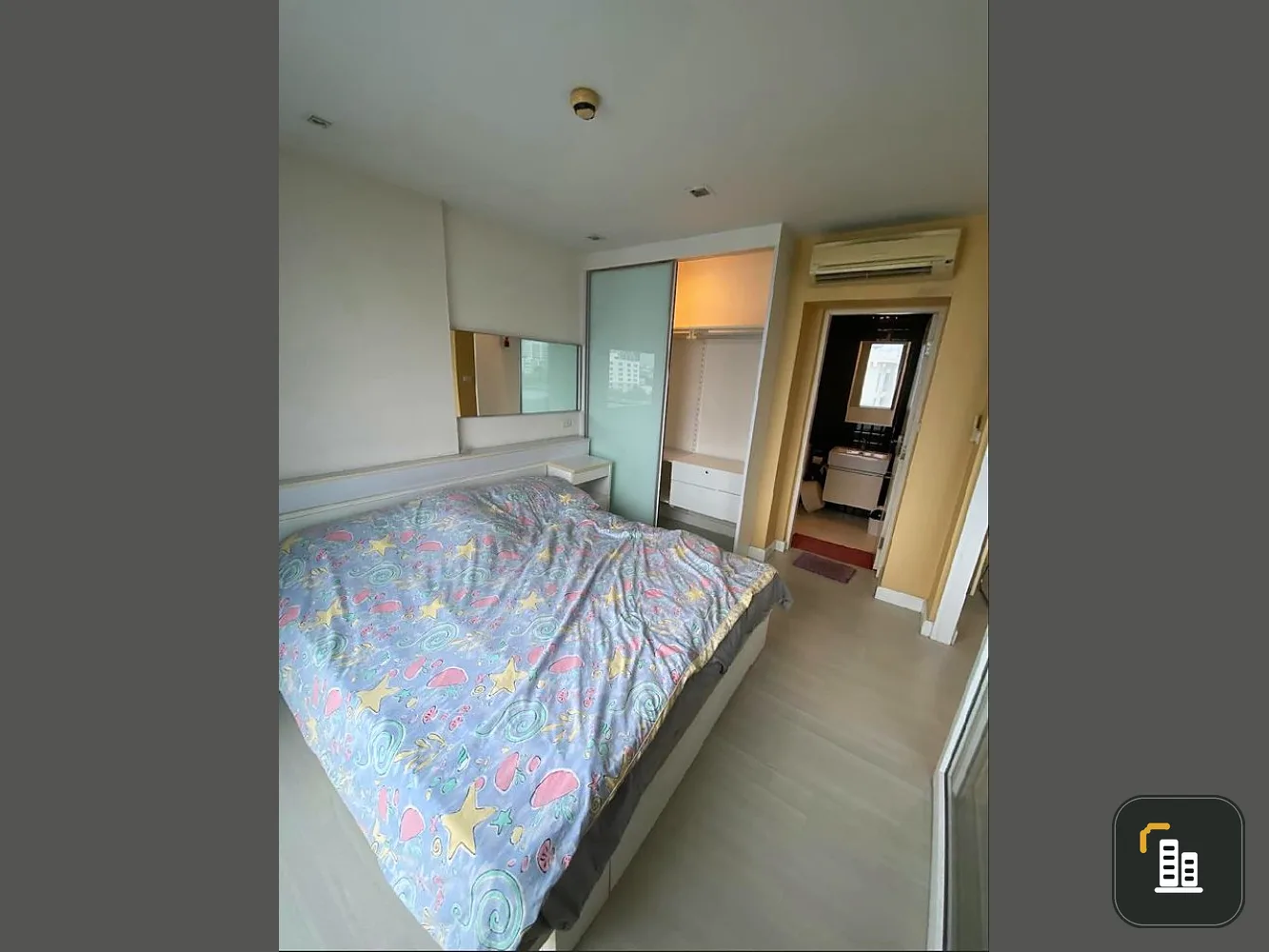 Condo for sale, The Room Sukhumvit 64, quiet room, convenient transportation, ready to move in. Can't miss it