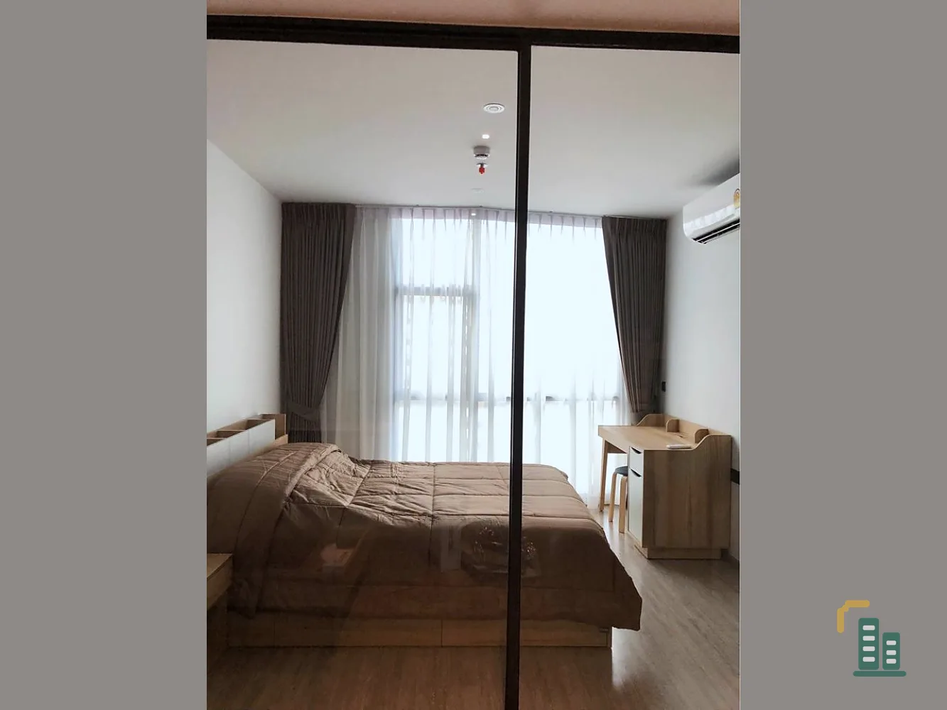 For rent Rhythm Ekkamai, near MRT Thailand Cultural Center, ready to move in, don't miss it