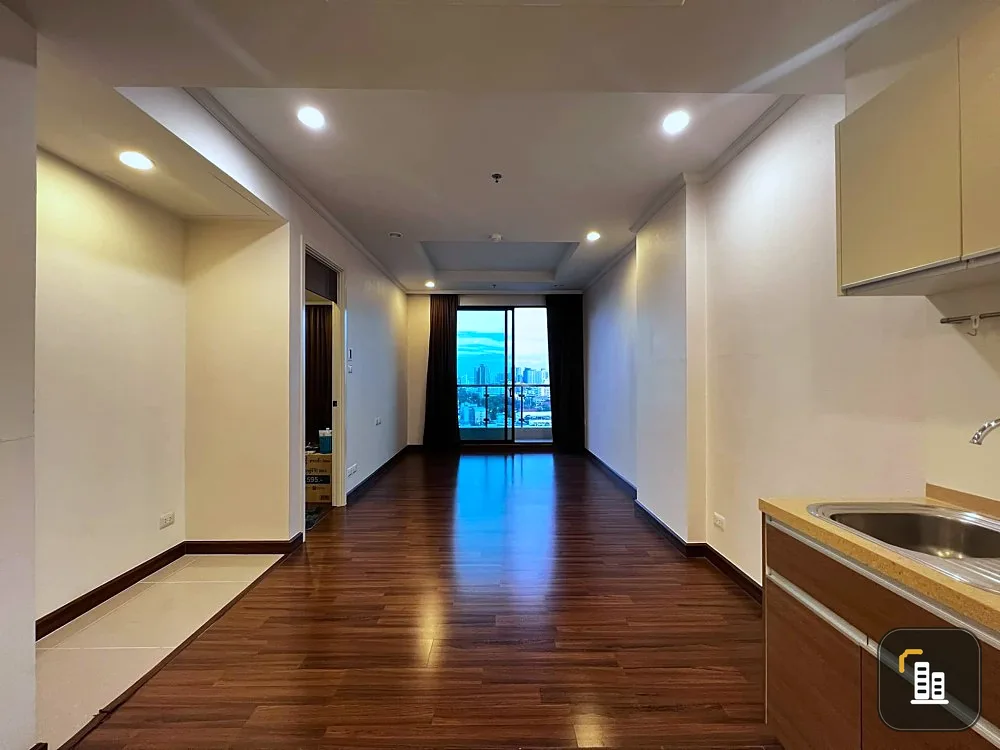 Sale Supalai Elite Sathorn-Suanplu, good location in the heart of the city, don't wait.