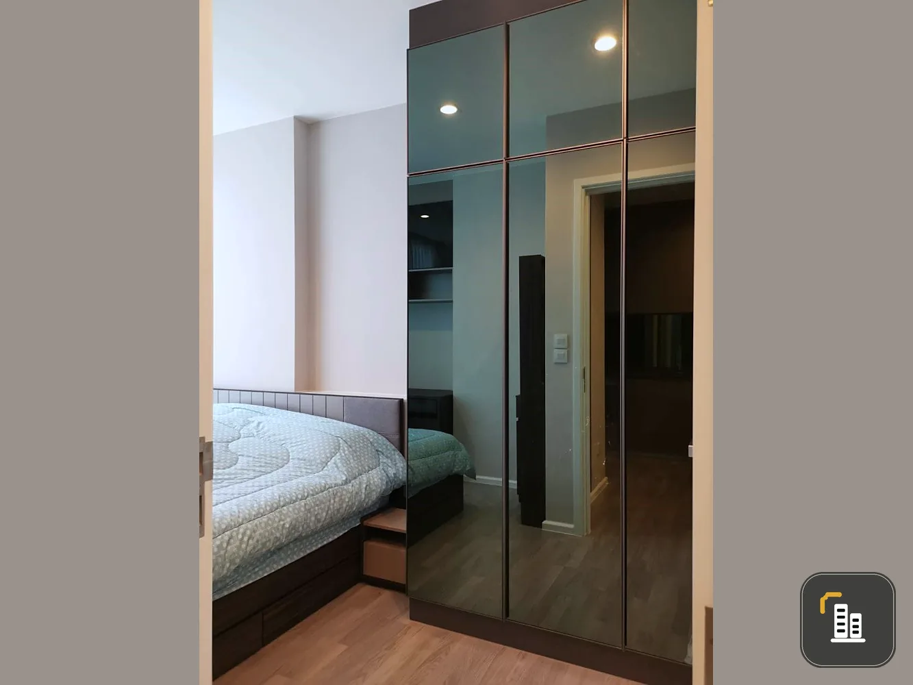 Condo for rent, The Room Sukhumvit 69, high floor, complete electrical appliances, fully furnished, don't wait, book now.