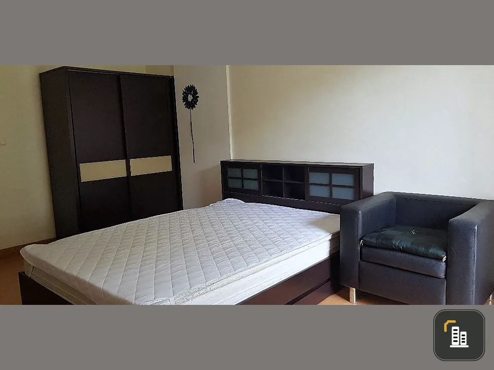 For rent, The Link Sukhumvit 50, fully furnished, ready to move in. Don't miss it.