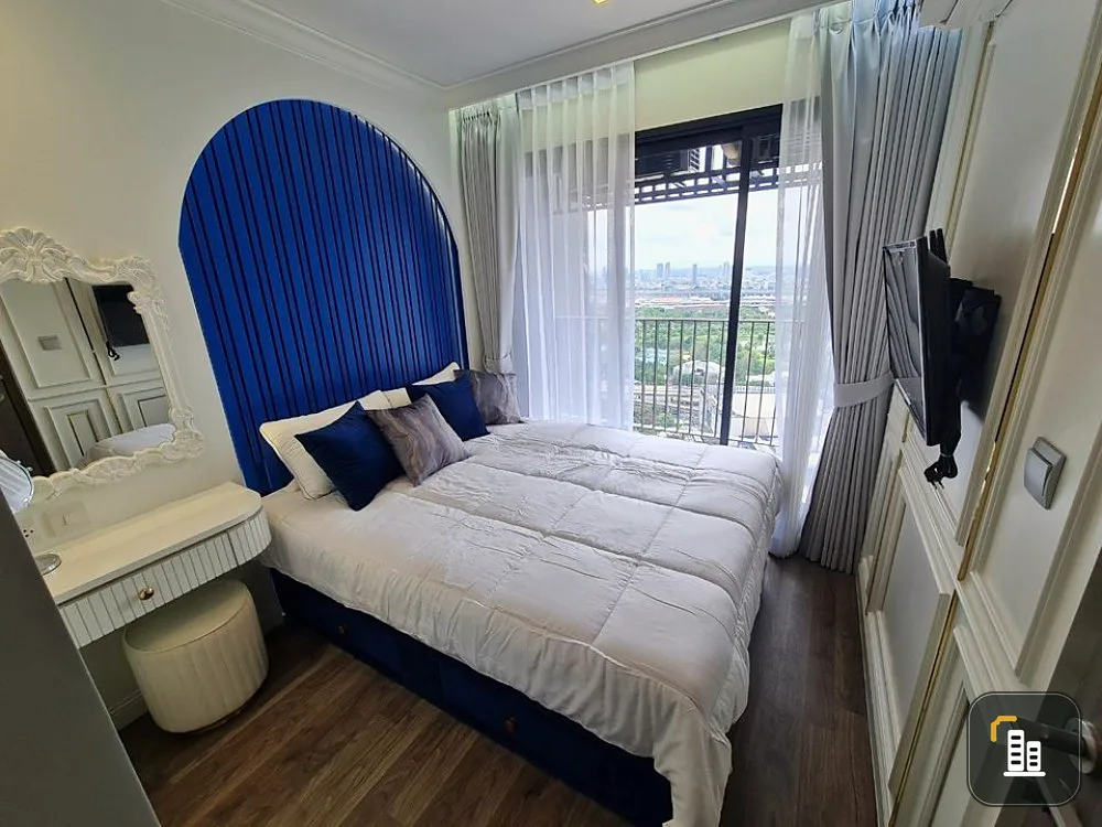 Condo for rent, Life Ladprao Valley, luxury room, 40th floor, clear view, can see Chatuchak Park in full, need to book urgently