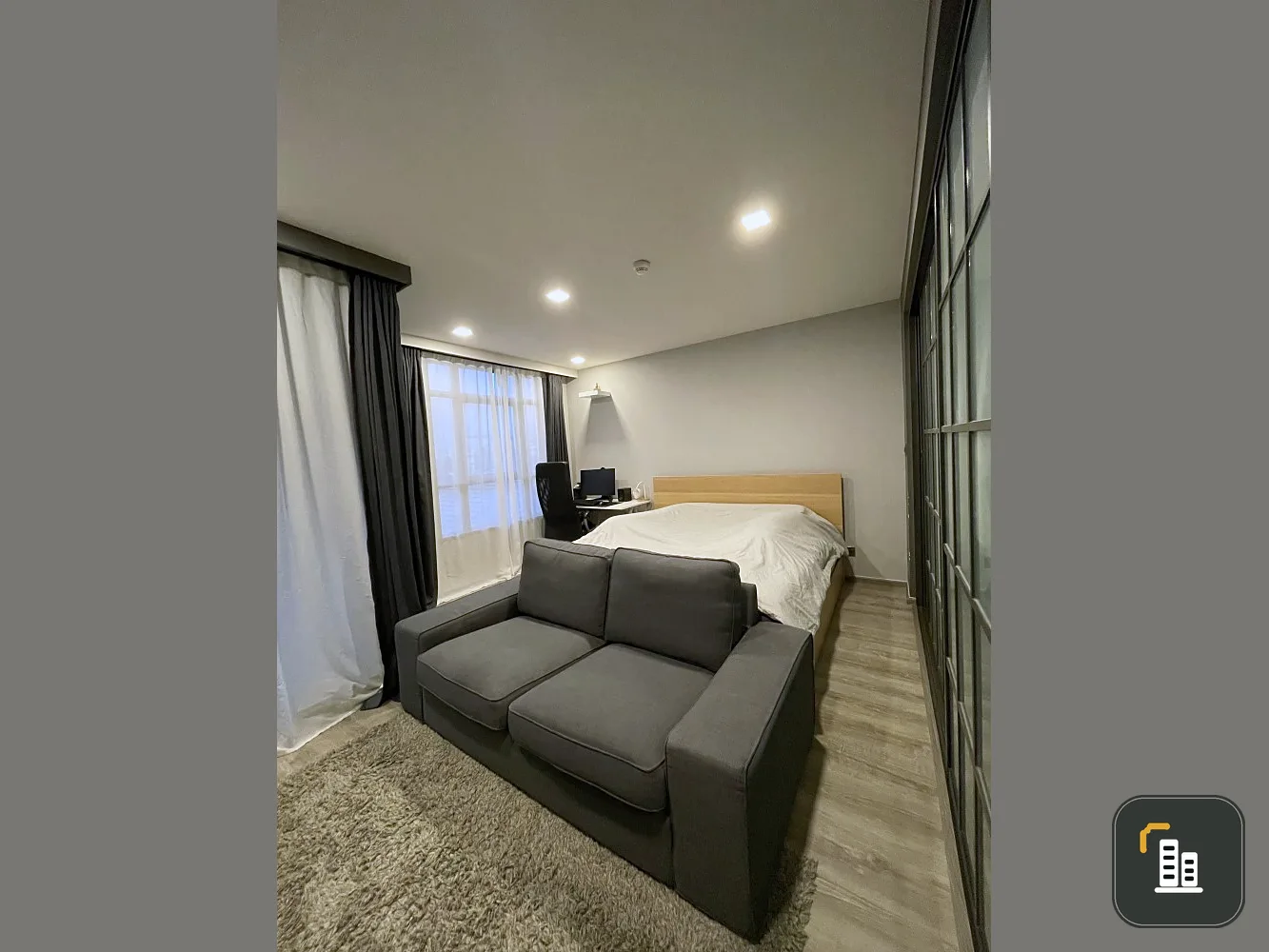 For Sale / Rent Maestro Ratchada 19 Condo, very good condition, Pet Zone garden view, fully furnished, urgently