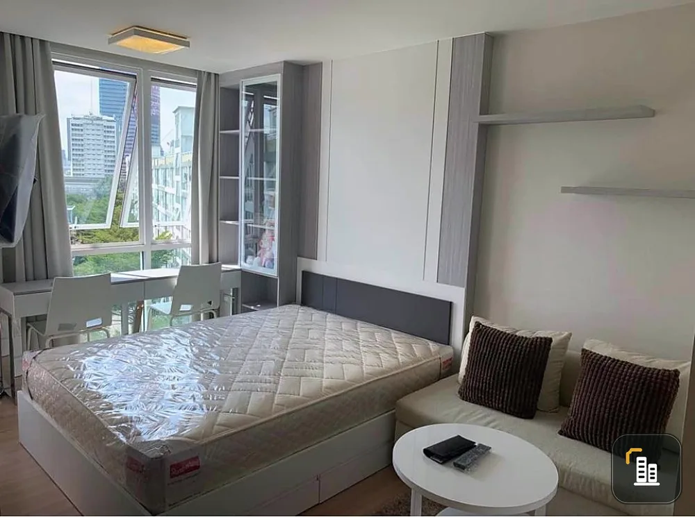Sell / rent Garden Asoke-Rama 9, ready to move in. Built-in furniture, the whole room is very good. Get a view of the city. Hurry up to reserve.