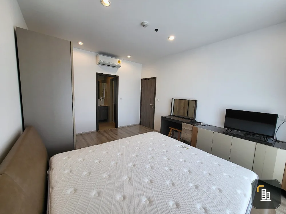 For rent, Ideo Mobi Sukhumvit 66, convenient transportation, fully furnished, don't wait.
