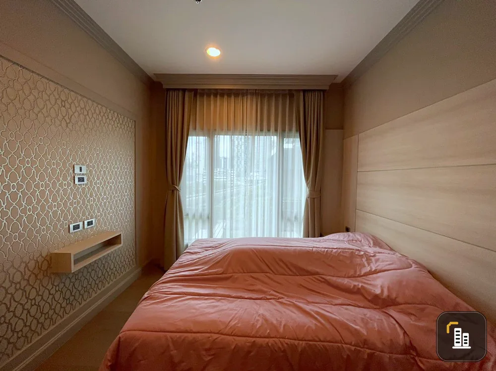 Urgent sale!! Condo The Crest Sukhumvit 34, beautiful room, well decorated. Ready to move in, don't miss it!!